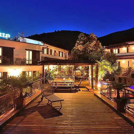 Montemerlo Отель Фетовайя