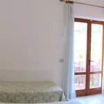 Hotell Montemerlo 3*