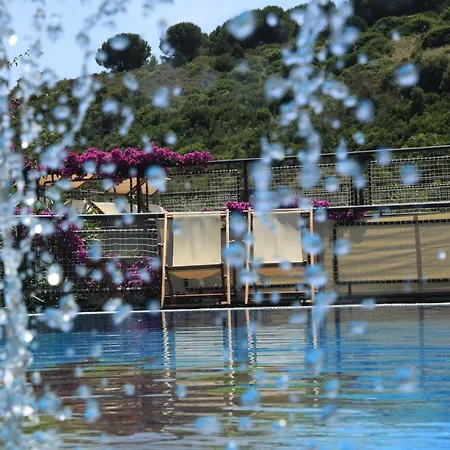 Hotell Montemerlo 3*