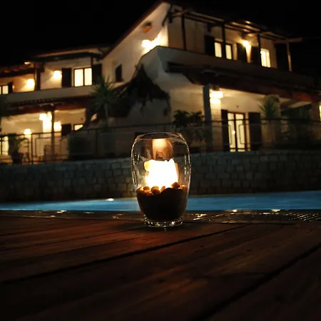 Montemerlo Hotell Fetovaia